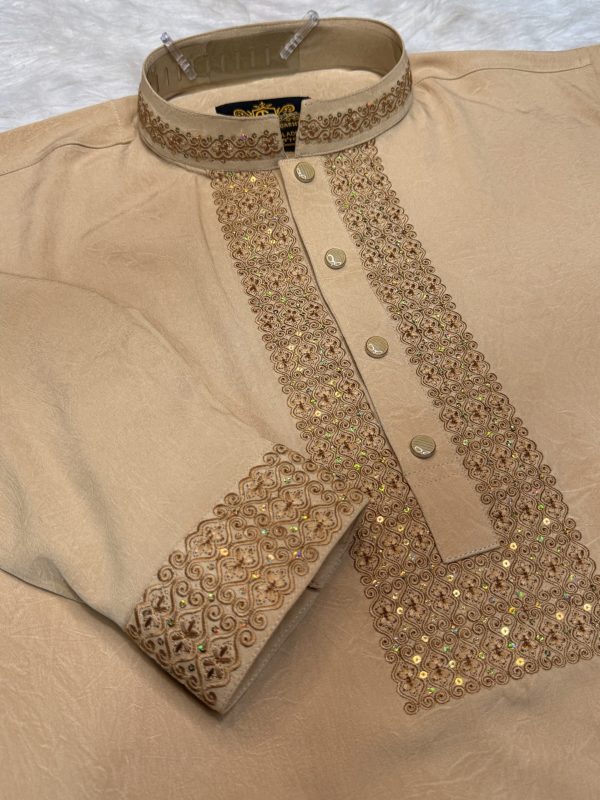 Code: V - 25 - Image 1